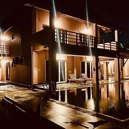 Reef Bungalow Hotel Pamunugama Экстерьер фото