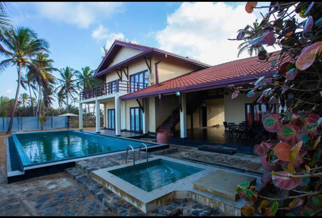 Reef Bungalow Hotel Pamunugama Экстерьер фото