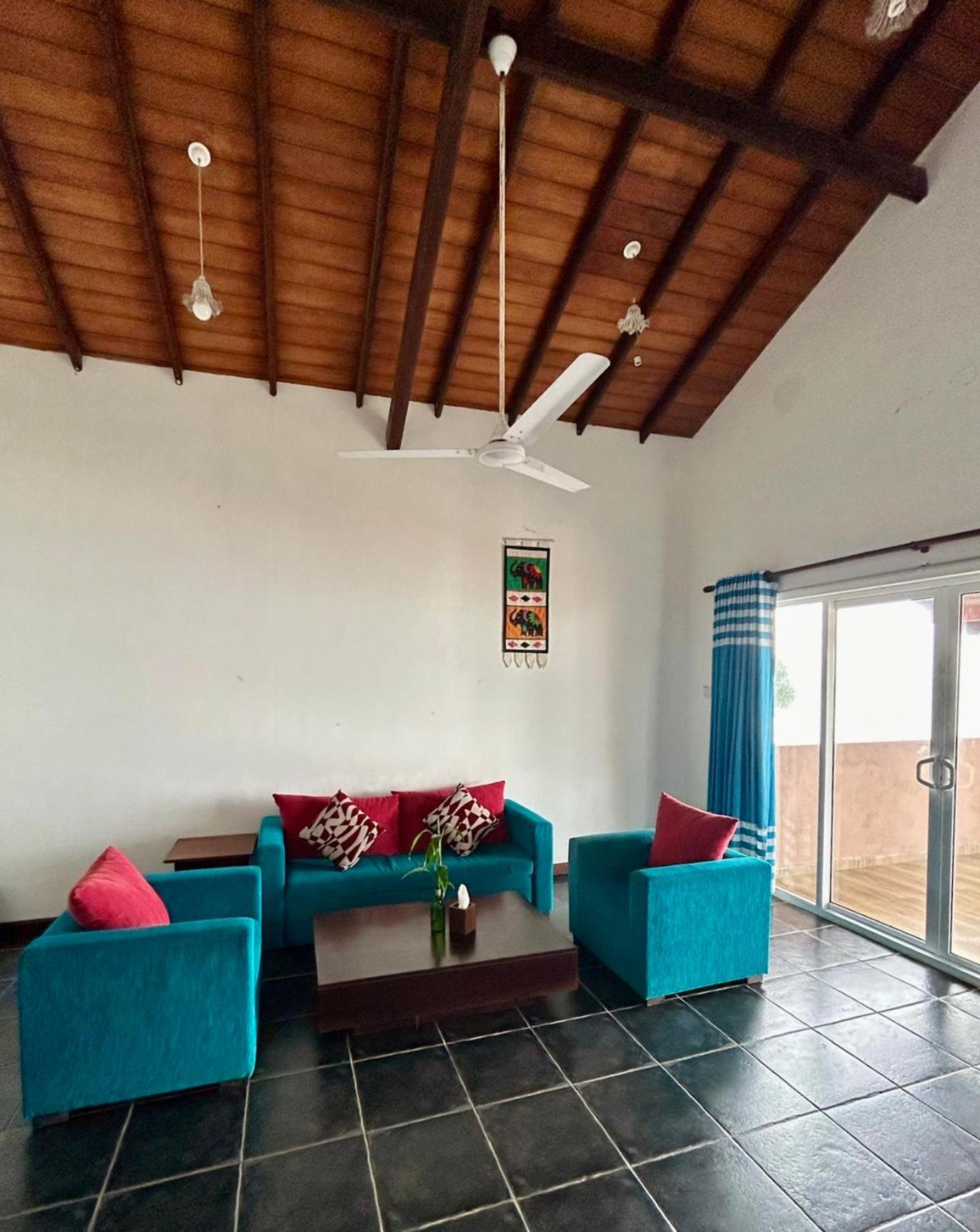 Reef Bungalow Hotel Pamunugama Экстерьер фото