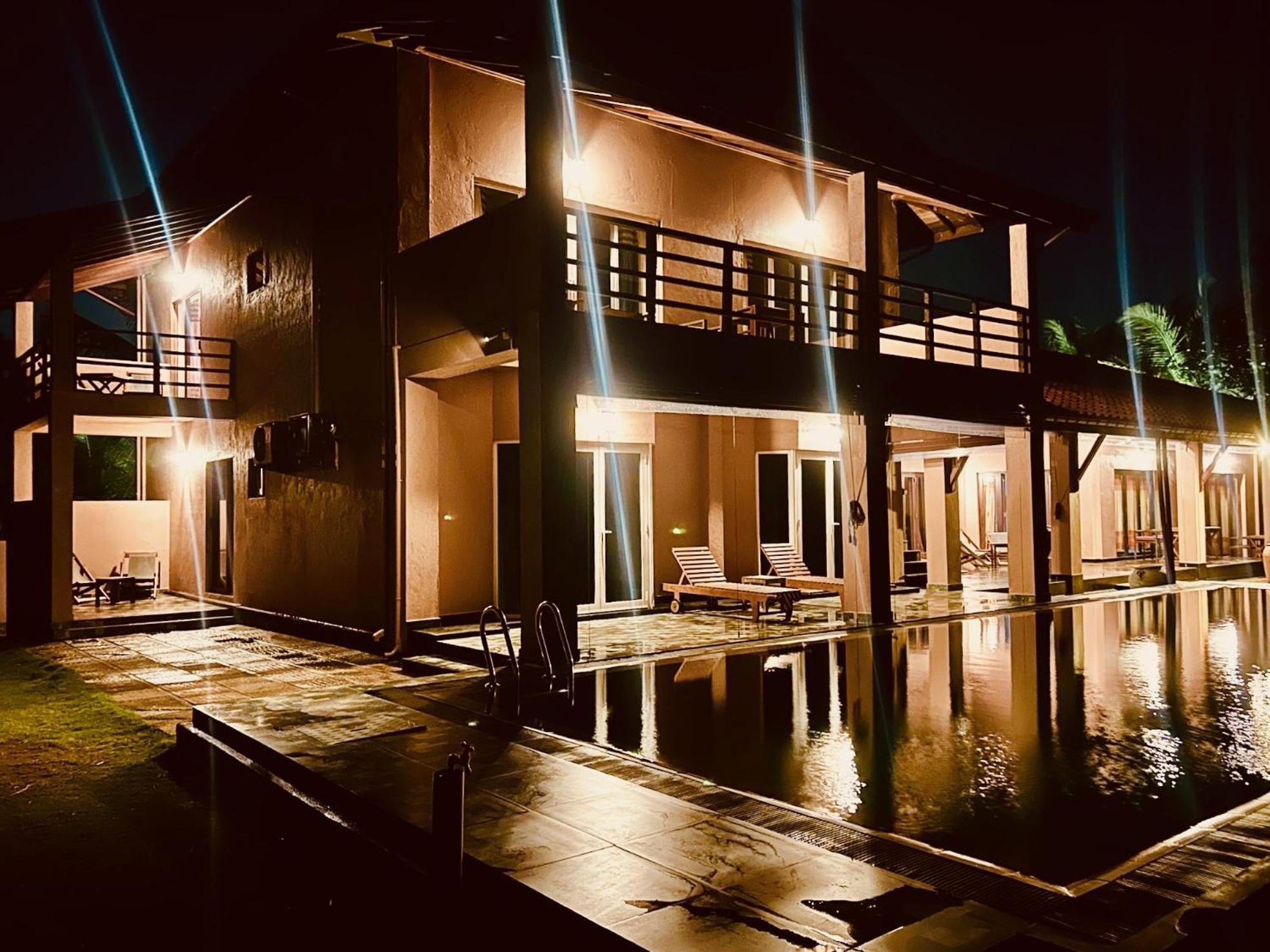 Reef Bungalow Hotel Pamunugama Экстерьер фото